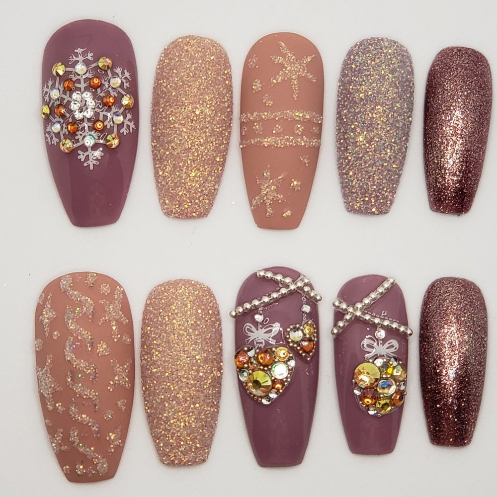 Christmas Press on Nails - Picture 8 of 12